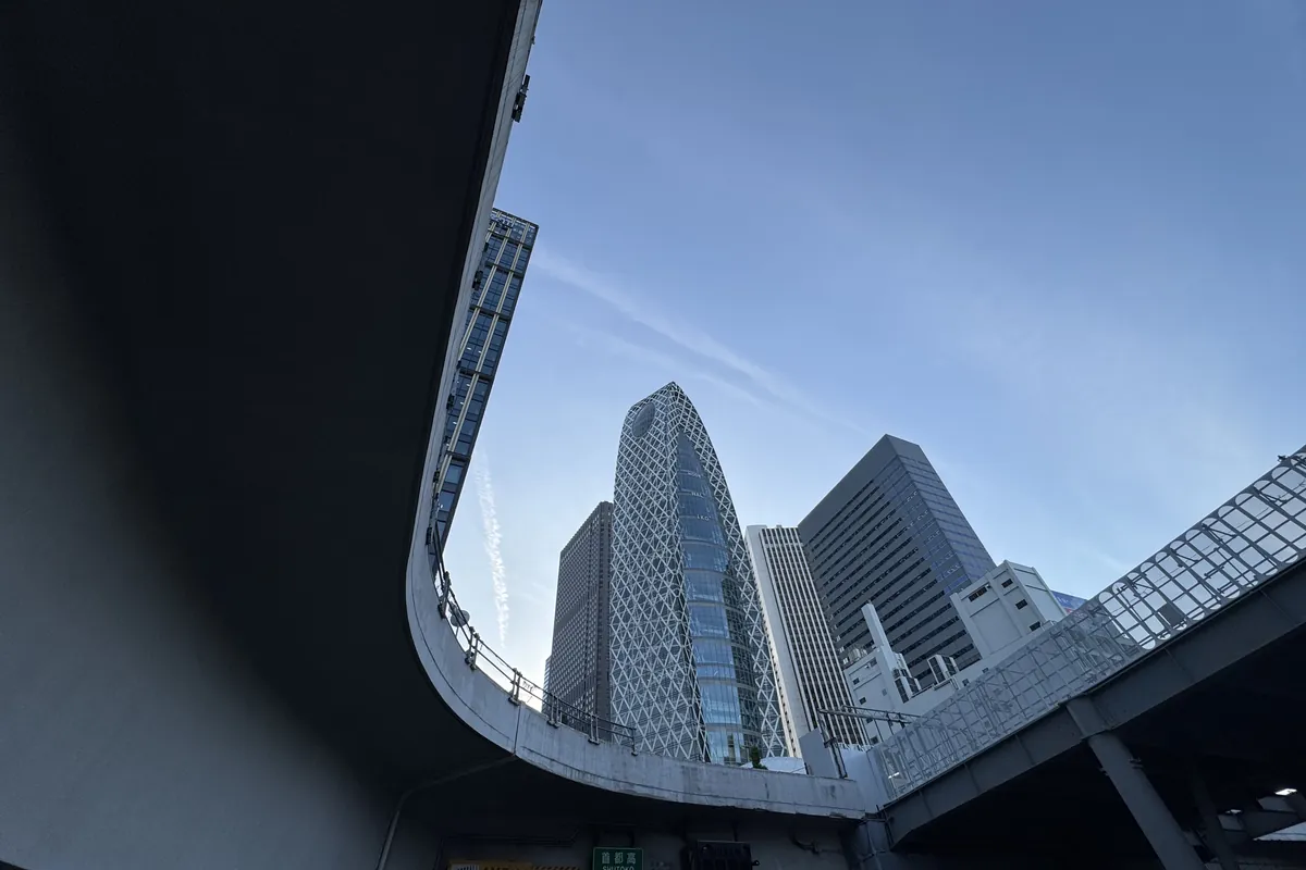 新宿モード学園コクーンタワー — 丹下健三 + アトリエ